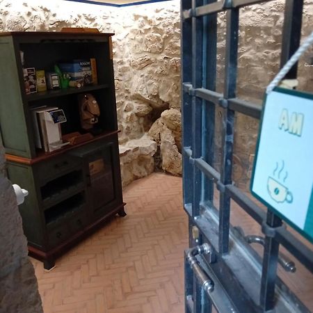 Casa Vacanze "Pietra Viva" Castelnuovo Parano Exteriör bild