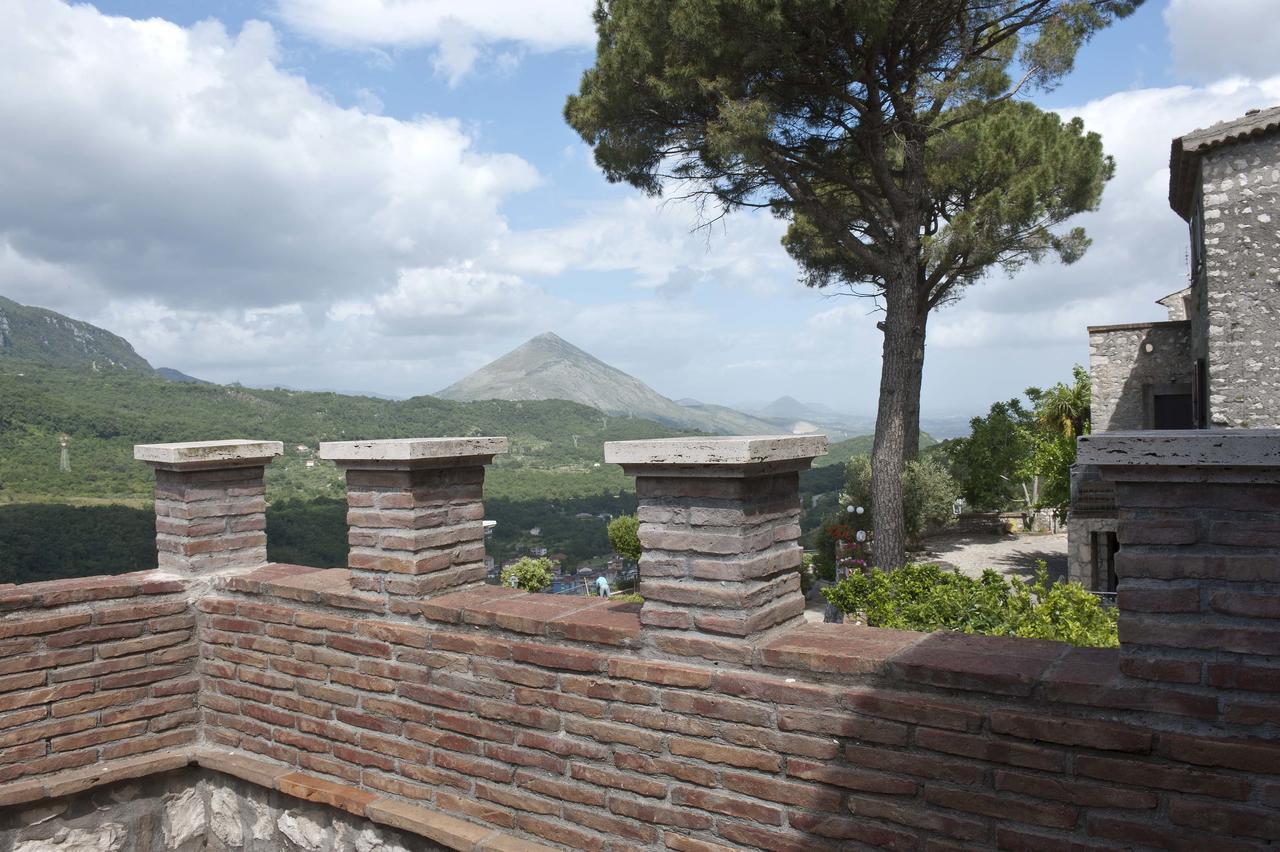 Casa Vacanze "Pietra Viva" Castelnuovo Parano Exteriör bild